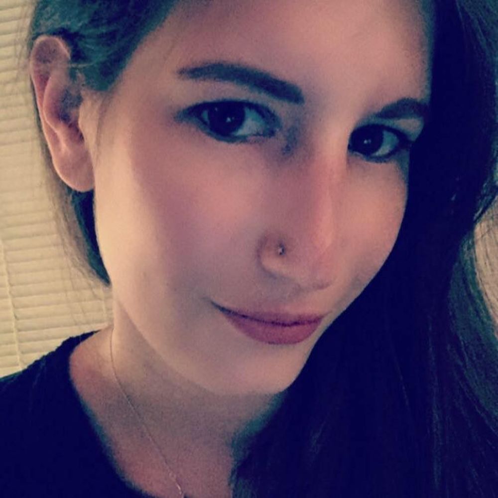 Meet your Posher, Olivia